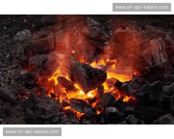 当信仰的光芒遇上现实的熔炉:马库斯与乔西里,一场关于理想与生存的史诗对决